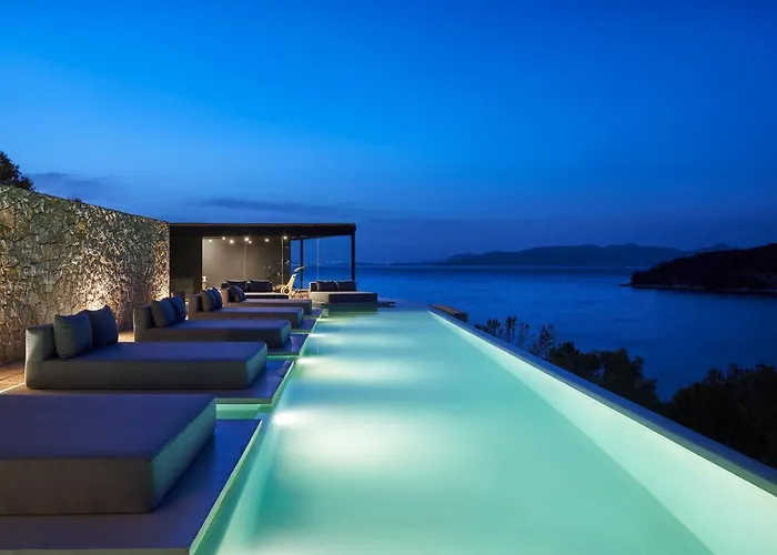 Azur Retreat Resort 3*