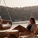 Azur Retreat אתר נופש 3*
