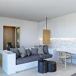 אתר נופש Azur Retreat 3*