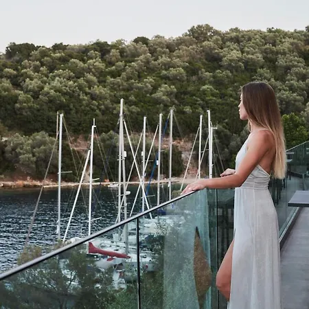 Azur Retreat Resort