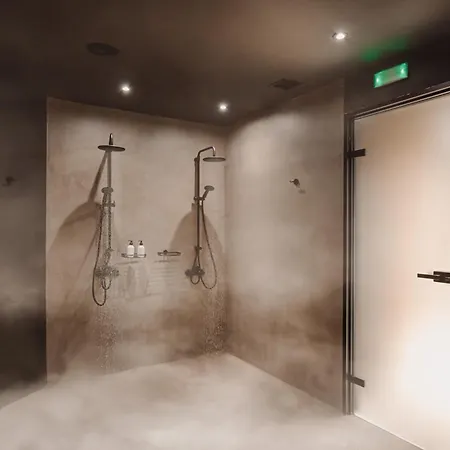 Azur Retreat Resort 3*