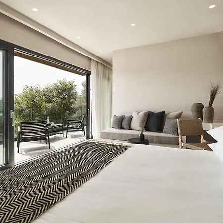 Azur Retreat Здравен курорт